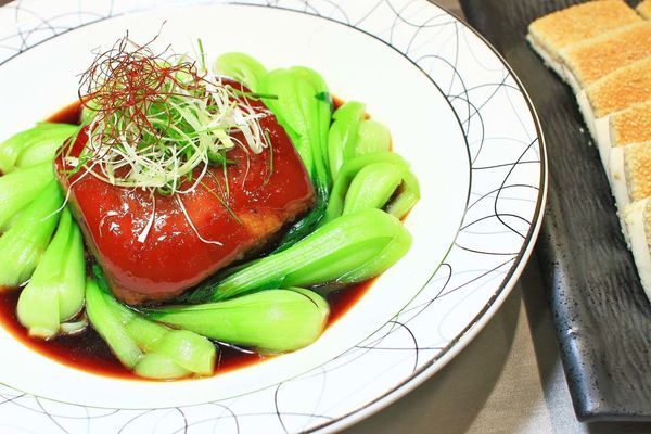 【內湖美食】88號樂章婚宴會館-有如花海般夢幻的婚宴場地,令人著迷的環境氛圍