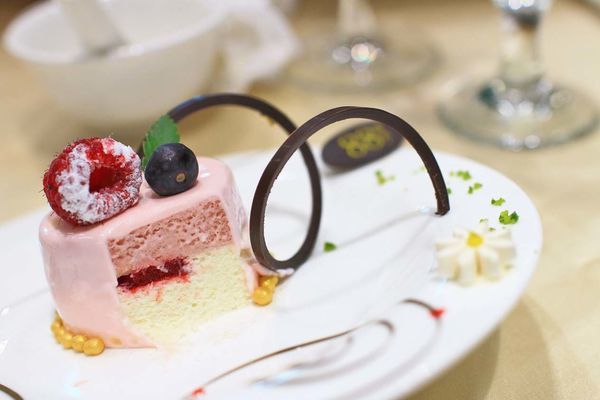 【內湖美食】88號樂章婚宴會館-有如花海般夢幻的婚宴場地,令人著迷的環境氛圍