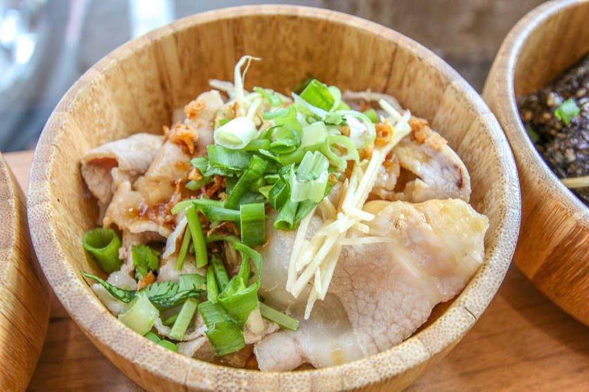 台中西區，花山家宣飲麵鋪，帶著濃烈文青風格的台式麵店! - 微笑Joe幸運