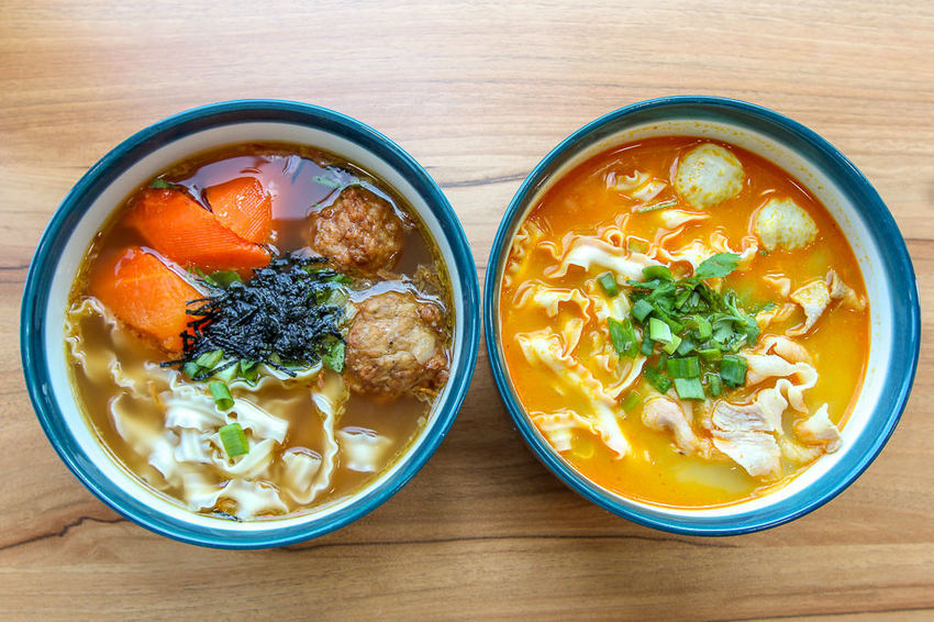 台中西區，花山家宣飲麵鋪，帶著濃烈文青風格的台式麵店! - 微笑Joe幸運