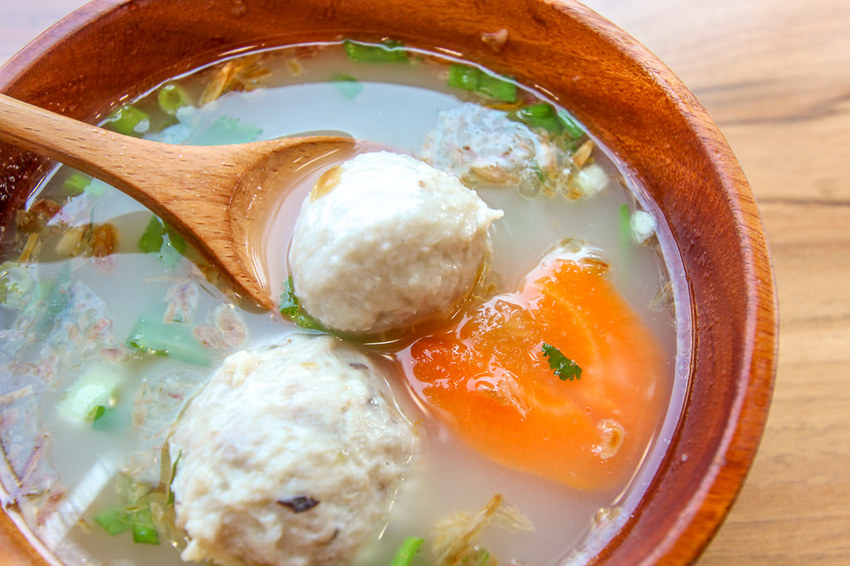 台中西區，花山家宣飲麵鋪，帶著濃烈文青風格的台式麵店! - 微笑Joe幸運