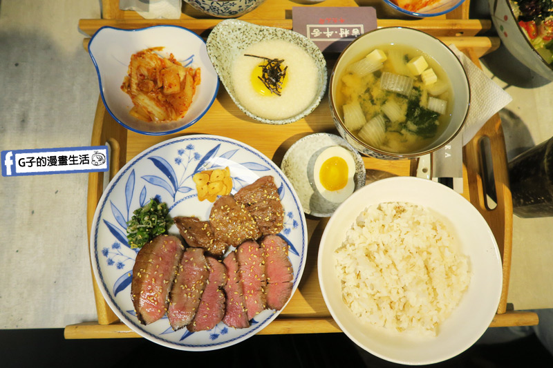 限定牛三拼定食*1份(主食+泡菜+溏心蛋+麥飯+湯)480元