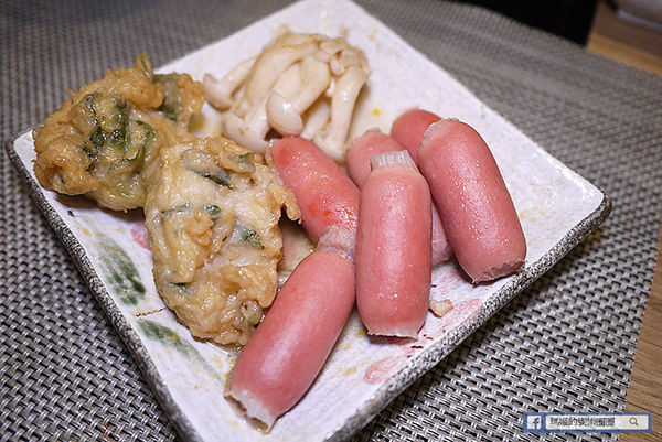 基隆美食【鍋太郎極海鮮涮涮鍋專賣店】基隆崁仔頂新鮮直送。基隆仁愛小火鍋涮涮鍋。基隆廟口火鍋