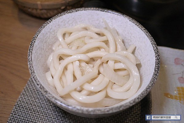 基隆美食【鍋太郎極海鮮涮涮鍋專賣店】基隆崁仔頂新鮮直送。基隆仁愛小火鍋涮涮鍋。基隆廟口火鍋