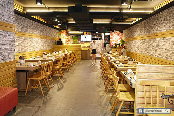 基隆美食【鍋太郎極海鮮涮涮鍋專賣店】基隆崁仔頂新鮮直送。基隆仁愛小火鍋涮涮鍋。基隆廟口火鍋