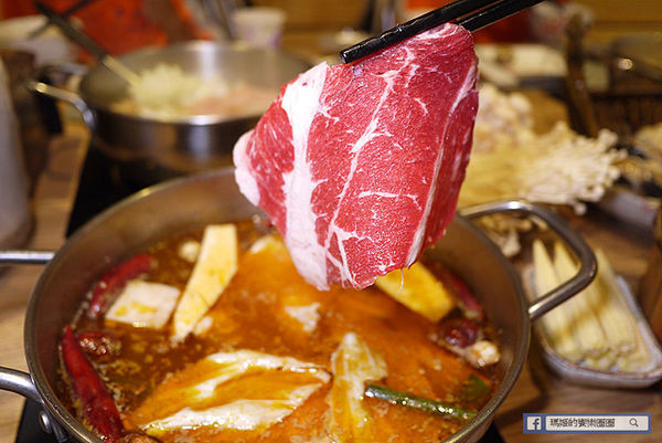 基隆美食【鍋太郎極海鮮涮涮鍋專賣店】基隆崁仔頂新鮮直送。基隆仁愛小火鍋涮涮鍋。基隆廟口火鍋