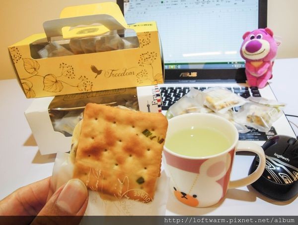 嗑肉石鍋Chew Meat Hotpot 單鍋王霸氣登場！龍蝦海鮮日本A5和牛黑豚霜降豬肉的海陸大餐 台中新竹都能吃到的美味火鍋~