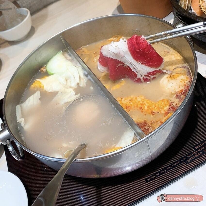 覺醒幸福鍋物 │新北新莊美食/寵物友善。比手大的胖豬蝦 - 丹尼的吃喝玩樂