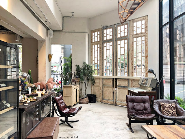 【台北 大安】Truffles Aroma 舒服氣息💐💐💐空間絕美，精心佈置，藝術品般的法式甜點，價位偏高，口味見仁見智，網路評價兩極，整體非常適合拍照📷