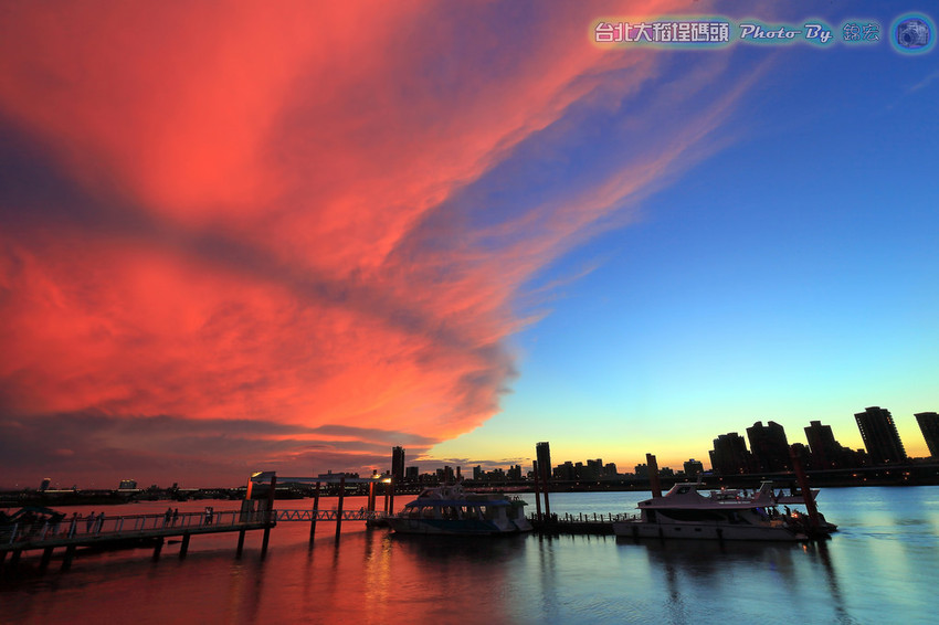台北大稻埕碼頭夕陽