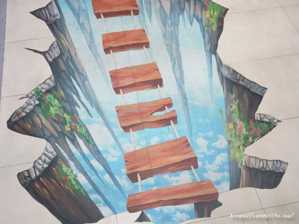 黃色風箏 Yellowkite:台南住宿│台南民宿 黃色風箏 Yellowkite〃台南親子住宿推薦,多款主題特色房型,房間還有溜滑梯讓小朋友們也瘋狂~