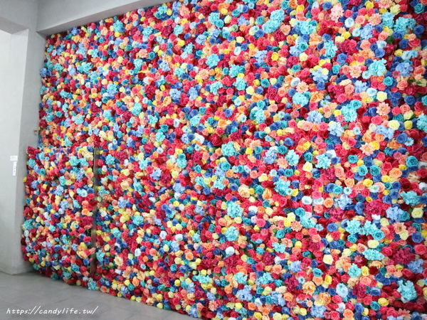 黃色風箏 Yellowkite:台南住宿│台南民宿 黃色風箏 Yellowkite〃台南親子住宿推薦,多款主題特色房型,房間還有溜滑梯讓小朋友們也瘋狂~