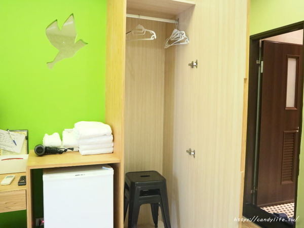 黃色風箏 Yellowkite:台南住宿│台南民宿 黃色風箏 Yellowkite〃台南親子住宿推薦,多款主題特色房型,房間還有溜滑梯讓小朋友們也瘋狂~