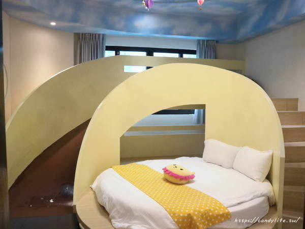 黃色風箏 Yellowkite:台南住宿│台南民宿 黃色風箏 Yellowkite〃台南親子住宿推薦,多款主題特色房型,房間還有溜滑梯讓小朋友們也瘋狂~