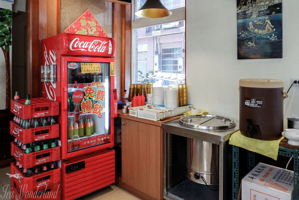 【食記】桃園・龍潭｜牛唄唄庭園式牛排，適合親子的平價牛排館，在戶外庭園式座位好好享用一頓吧！完整菜單