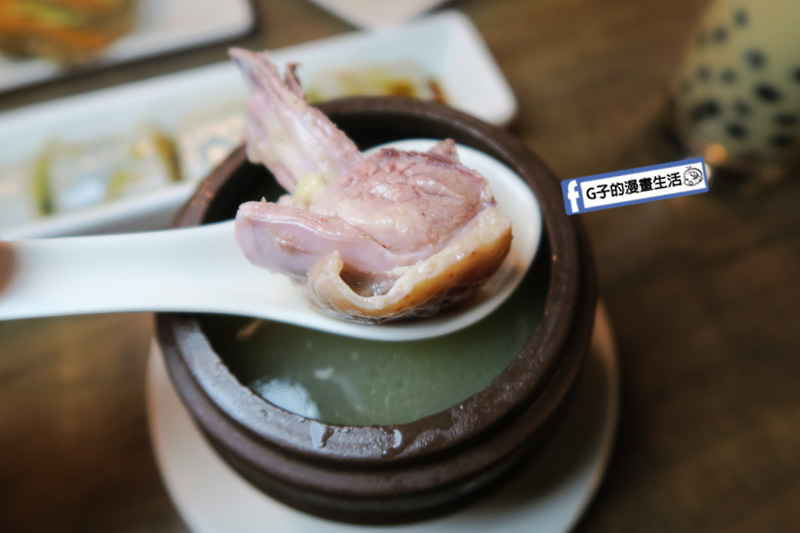 港點大師-台北三創美食.大閘蟹.小龍蝦粉絲煲.燒賣.蒸餃.腸粉