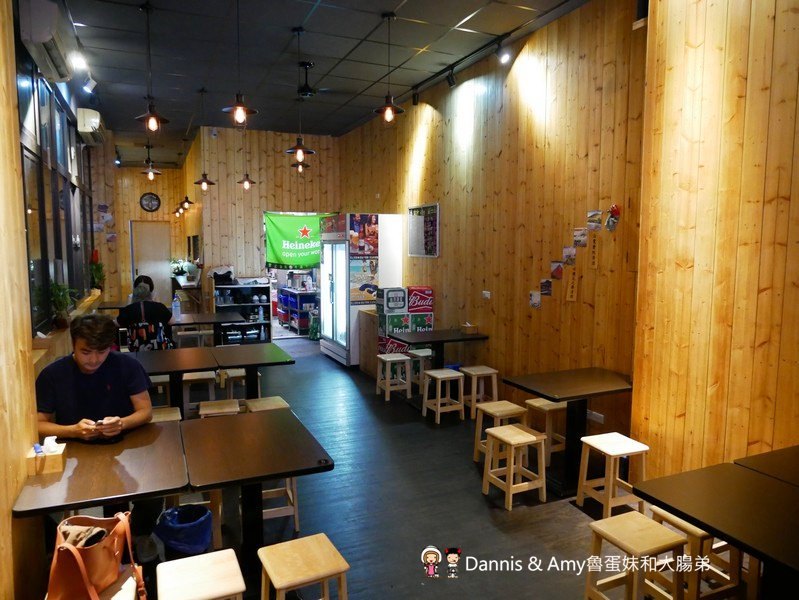 《新竹宵夜美食》男子漢居酒屋。開到凌晨夜貓子聚餐的深夜食堂。手作料理串燒熱炒菜色推薦。菜單分享︱明湖路育賢國中附近（影片）