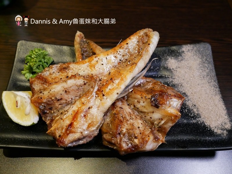 《新竹宵夜美食》男子漢居酒屋。開到凌晨夜貓子聚餐的深夜食堂。手作料理串燒熱炒菜色推薦。菜單分享︱明湖路育賢國中附近（影片）