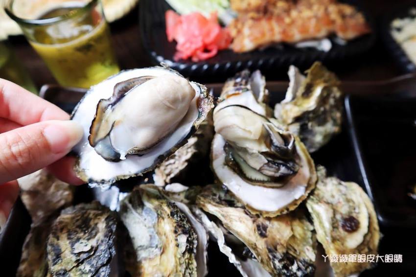 新竹平價宵夜熱炒推薦男子漢居酒屋!必吃澎湖牡蠣、冰鎮中卷、豆皮皮蛋串跟手工豆干