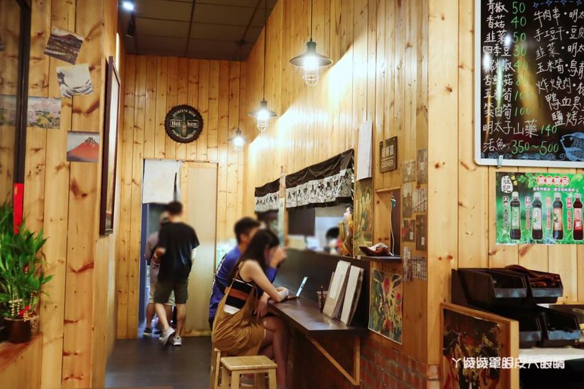 新竹平價宵夜熱炒推薦男子漢居酒屋!必吃澎湖牡蠣、冰鎮中卷、豆皮皮蛋串跟手工豆干