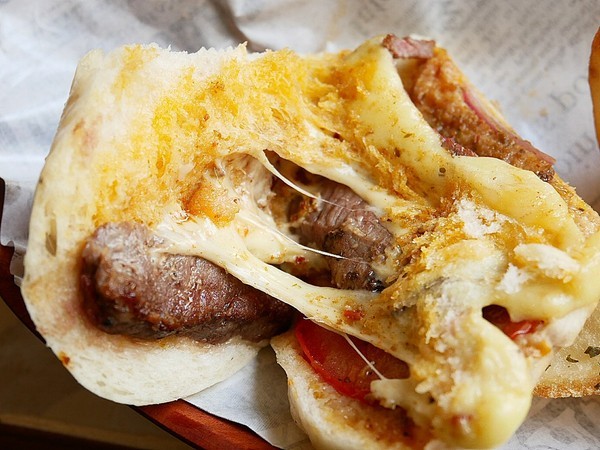 誠吾早午餐 Chéngwú Brunch：誠吾早午餐 Chéngwú Brunch-台南中西區早午餐  住宅區內網美級裝潢  水耕生菜享用更安心  還有牽絲無極限的帕尼尼必嚐