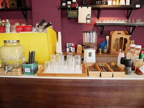 誠吾早午餐 Chéngwú Brunch：誠吾早午餐 Chéngwú Brunch-台南中西區早午餐  住宅區內網美級裝潢  水耕生菜享用更安心  還有牽絲無極限的帕尼尼必嚐