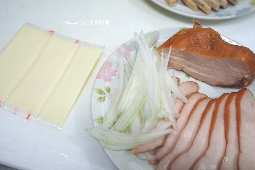 在家吃早午餐-台畜香燻雞胸肉-胡桃木-迷迭香