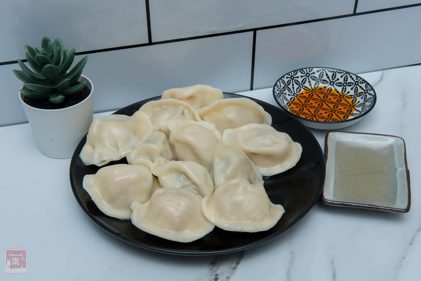 【團購美食】超人氣團購水餃|個頭好大還會爆汁|傳承眷村好味道|履歷水餃|牛肉水餃|究好豬肉水餃~餃當家 - 南人幫