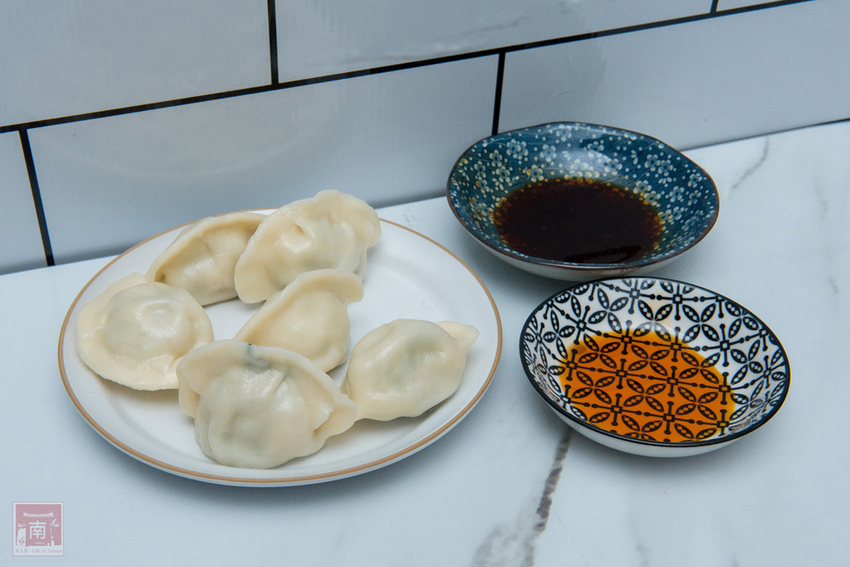 【團購美食】超人氣團購水餃|個頭好大還會爆汁|傳承眷村好味道|履歷水餃|牛肉水餃|究好豬肉水餃~餃當家 - 南人幫