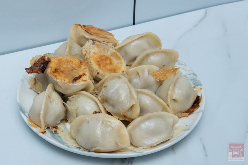 【團購美食】超人氣團購水餃|個頭好大還會爆汁|傳承眷村好味道|履歷水餃|牛肉水餃|究好豬肉水餃~餃當家 - 南人幫