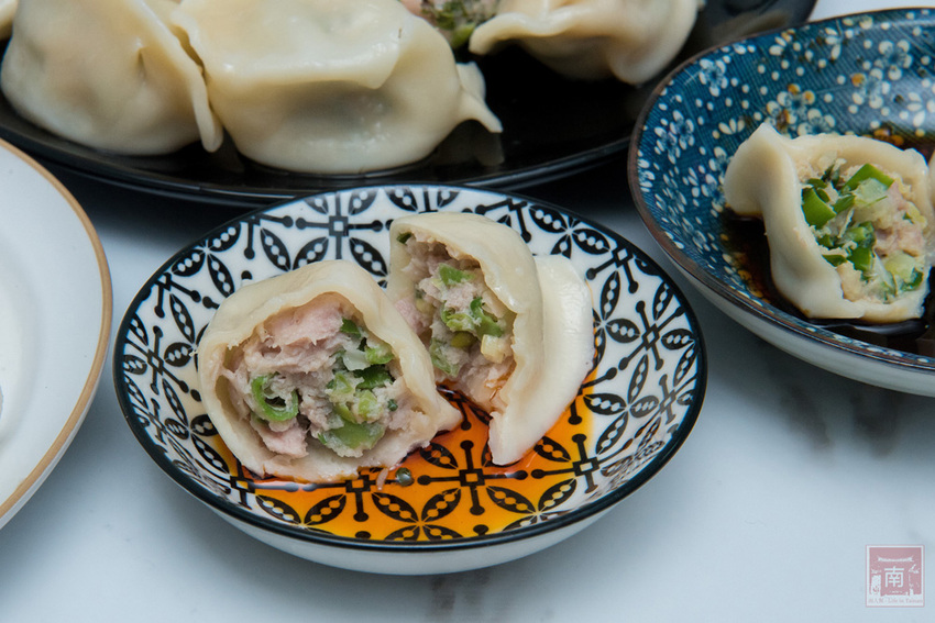 【團購美食】超人氣團購水餃|個頭好大還會爆汁|傳承眷村好味道|履歷水餃|牛肉水餃|究好豬肉水餃~餃當家 - 南人幫