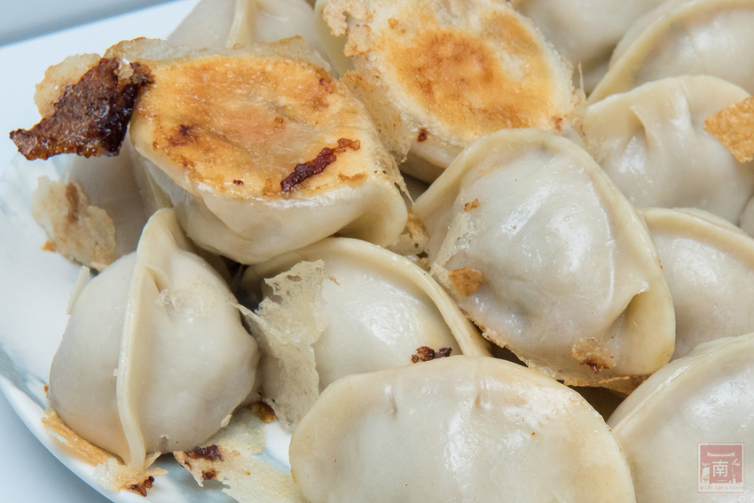 【團購美食】超人氣團購水餃|個頭好大還會爆汁|傳承眷村好味道|履歷水餃|牛肉水餃|究好豬肉水餃~餃當家 - 南人幫