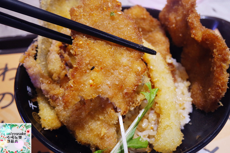FoOd【千錘新瀉醬豬排專門店(台中中友)】好吃又厚實的豬排,日本豬排推薦 - ONLYYUSUKE*吃喝玩樂都最高