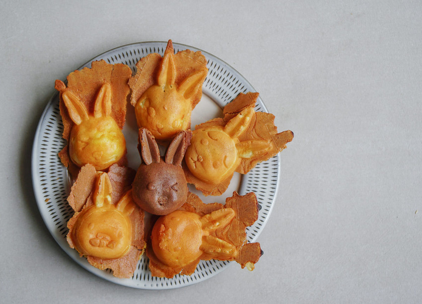 [高雄雞蛋糕推薦]小任性雞蛋糕-呆萌兔子造型包餡雞蛋糕x浪漫粉色攤車 - 美食好芃友