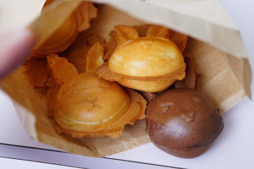 [高雄雞蛋糕推薦]小任性雞蛋糕-呆萌兔子造型包餡雞蛋糕x浪漫粉色攤車 - 美食好芃友