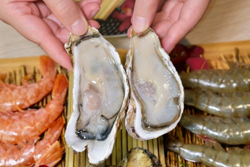 燒肉道｜全台第一家軌道火烤吃到飽，多達百款頂級海陸食材任你吃! - 肉依小姐吃什麼