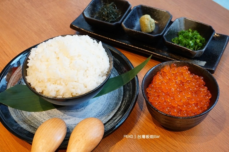 市政府美食.板前バル.台灣板前バル.板前Bar.統一時代百貨.市政府餐廳.鮭魚卵爆丼.鮭魚卵蓋飯.日式料理.
