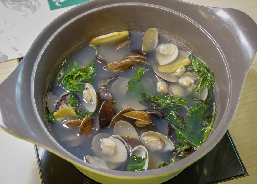 [高雄火鍋推薦]星野肉肉鍋-豪氣12盎司大肉盤!超鮮美蛤蜊鍋x濃郁大骨鍋 - 美食好芃友