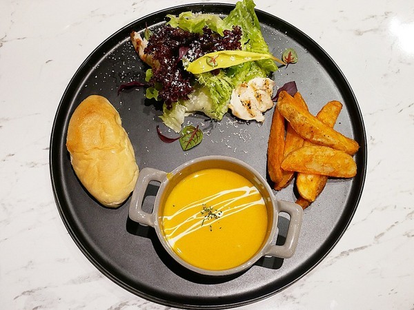 garden party:Garden Party-新竹東區歐式料理 巷弄內花園餐廳 高貴的環境 搭配上精緻優雅的餐點 視覺和味覺都被滿足