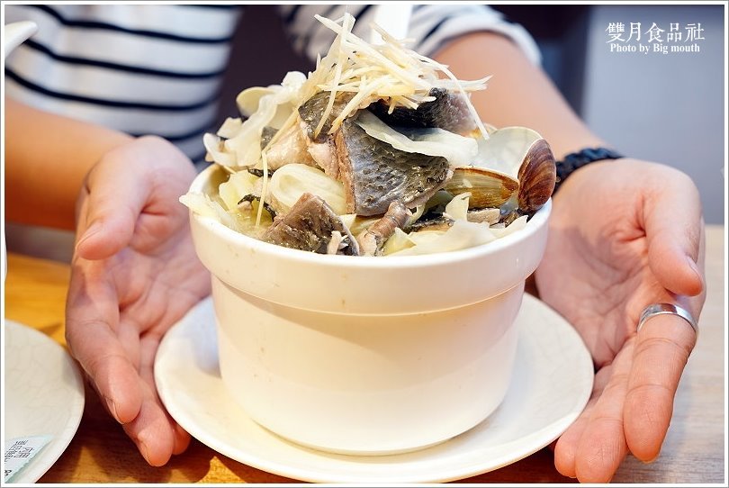 【中和美食】雙月食品社(中和店)．營養滿分的爆料美味!冬令進補首選!