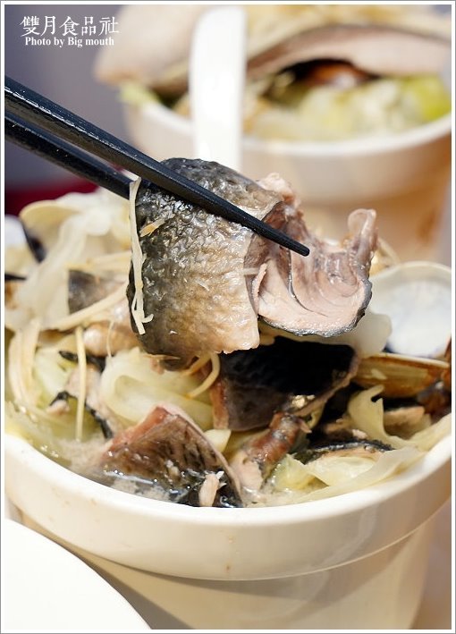 【中和美食】雙月食品社(中和店)．營養滿分的爆料美味!冬令進補首選!