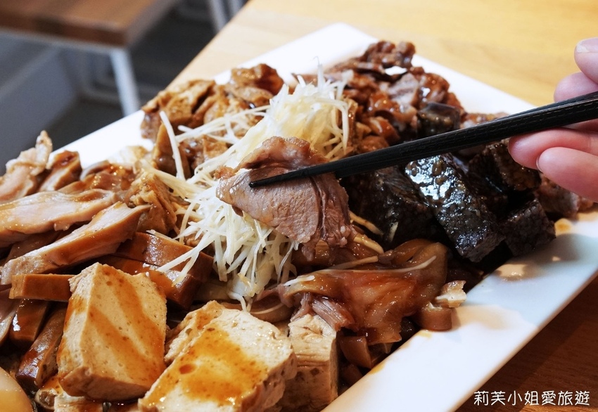 雙月食品