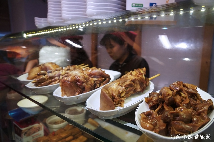 雙月食品