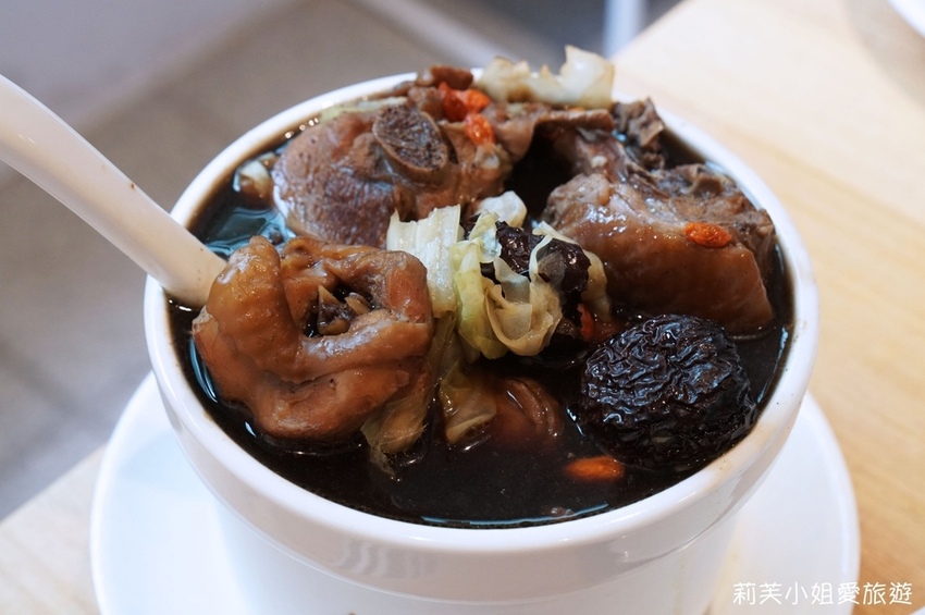雙月食品
