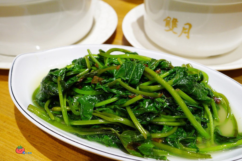 【中和米其林美食】料多疊如山的霸氣養身湯品 雙月食品社