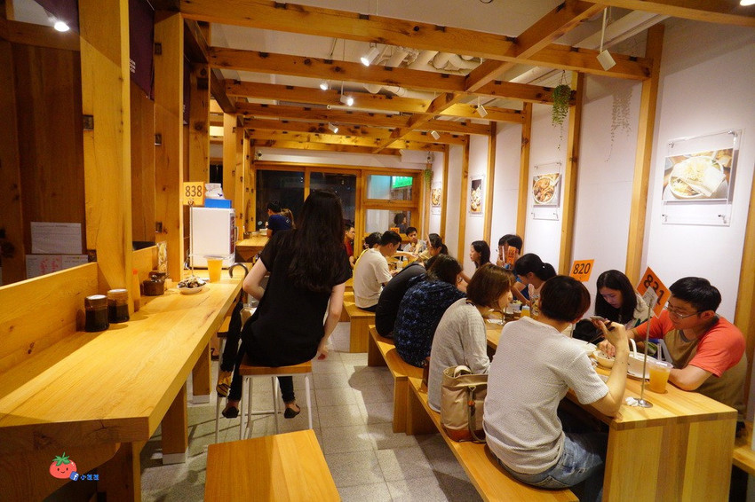 【中和米其林美食】料多疊如山的霸氣養身湯品 雙月食品社