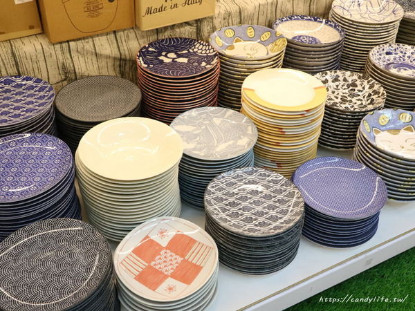 僑俐瓷器有限公司（豐原店）：台中餐具批發│讓人買到失心瘋的僑俐瓷器來台中啦！價格超優惠，還有超美陶瓷牆，豐原IG打卡景點～