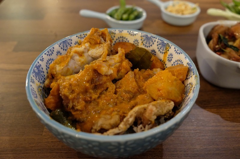 【板橋|新埔站】在家好食 Ma Famille_家常味的叔公三杯雞腿飯及瑪莉亞紅伽哩