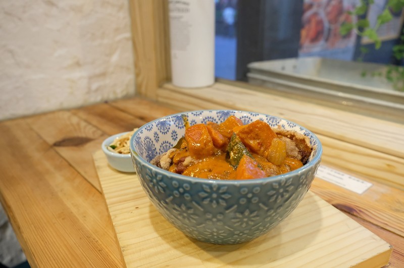 【板橋|新埔站】在家好食 Ma Famille_家常味的叔公三杯雞腿飯及瑪莉亞紅伽哩