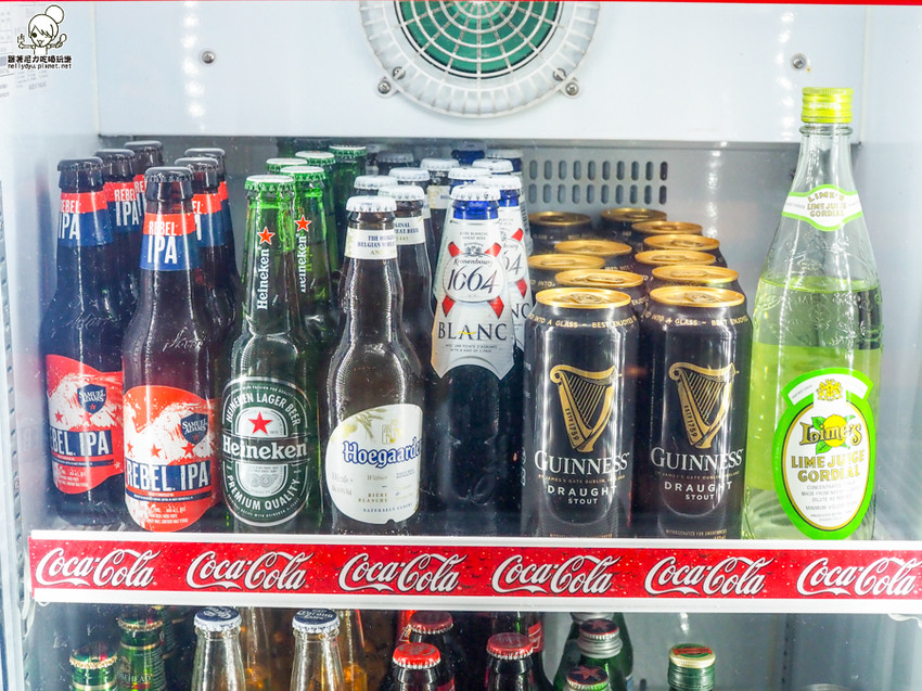 水星酒館 高雄酒館 酒吧 宵夜 小酌 老外 披薩